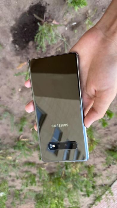Samsung galaxy s10plus 12/1tb обмен