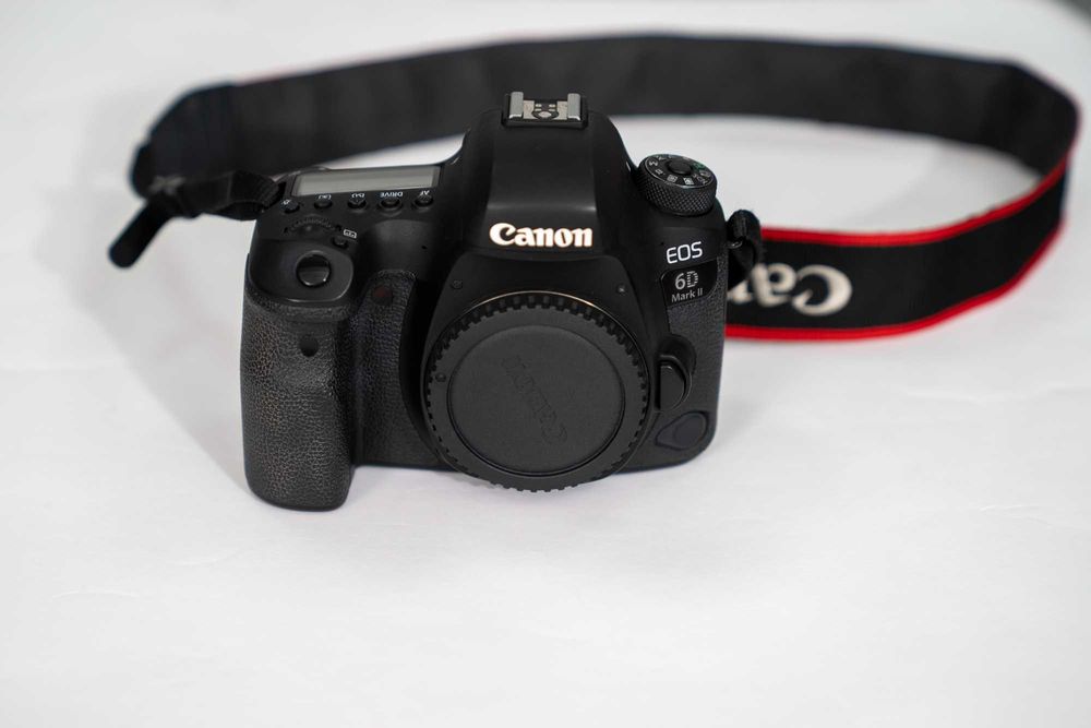 Canon EOS 6D Mark II  и обективи Canon 24-105 F4L IS USM и Canon 70- 200 F2.8L USM