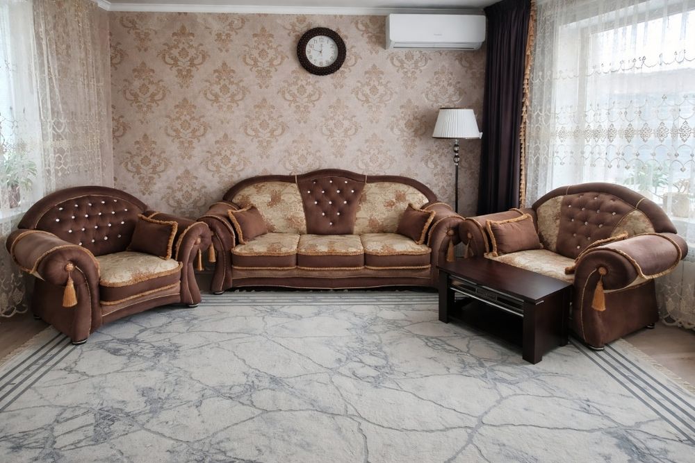 Комплект мягкой мебели    3 2 1