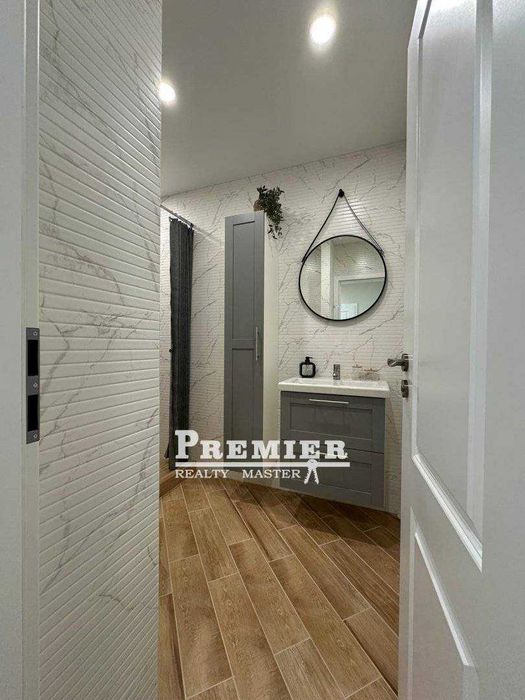 Продава се Тристаен апартамент в к.к. Слънчев бряг - 117 кв.м за 1795 €/кв.м - Снимка #2