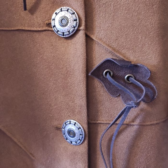 Плащ замшевый женский