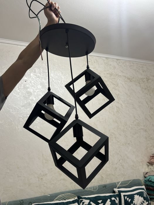 продам люстру