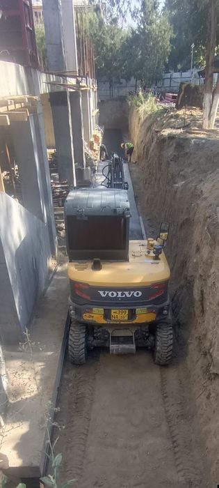 Ekskavator sotiladi