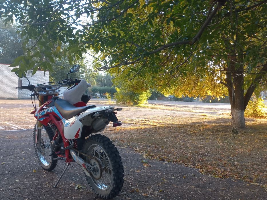 Эндуро мотоцикл, небольшой ТОРГ