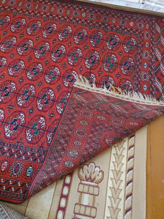 Qo’lda to’qilgan gilam