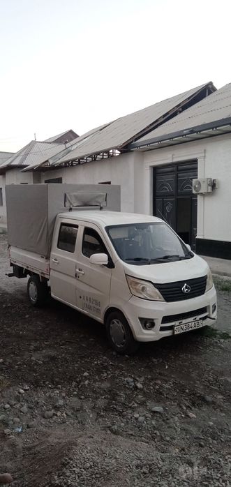Changan sotilad 2 kabina