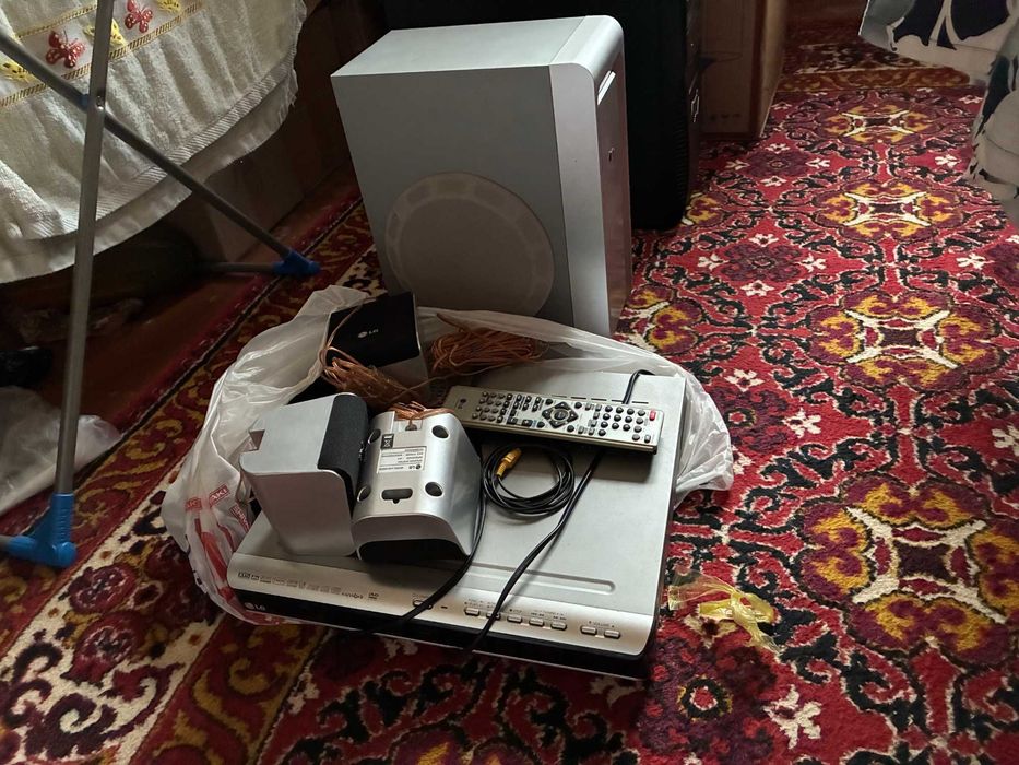 продаю двд лг  состояние хорошее