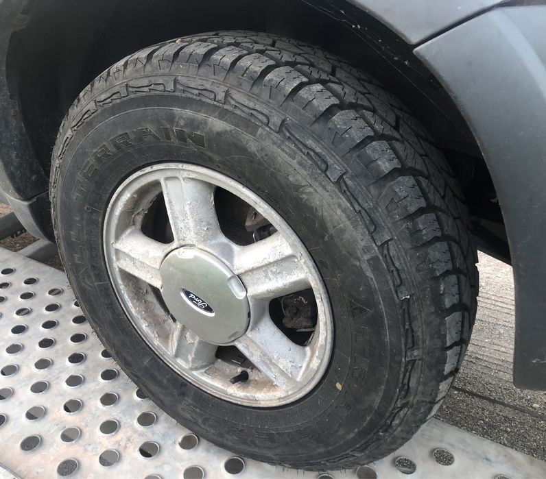 Ford maverick 2.0 i на части