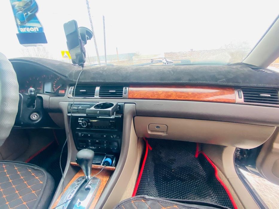 Ауди а6 с5         .