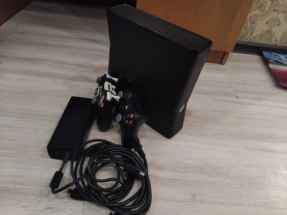 XBOX 360 slim рабочий