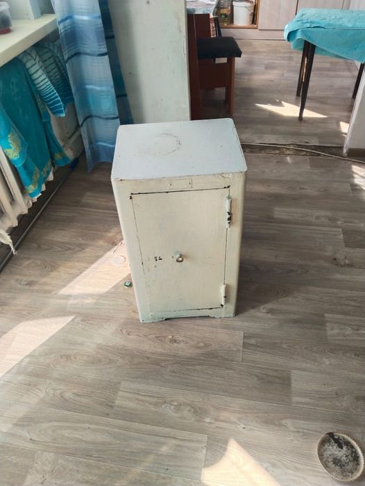 Продам сейф  в хорошем состоянии