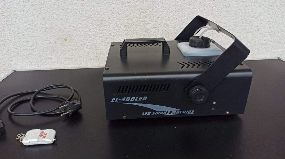 Aparat de fum usor masina proel

plfd400led rgb