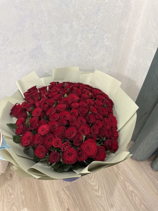 Кызыл 101 шт роза. .  . . . . . .