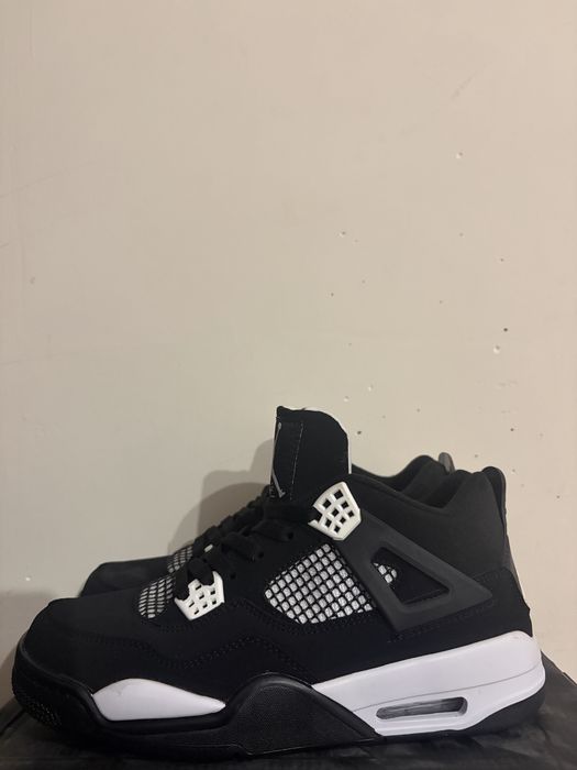 Air Jordan 4 - 40,41,42,45