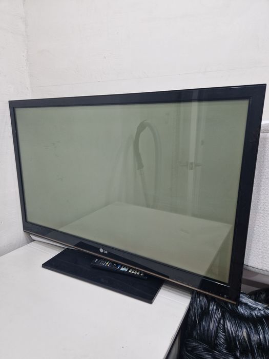 Телевизор LG 43 диагональ