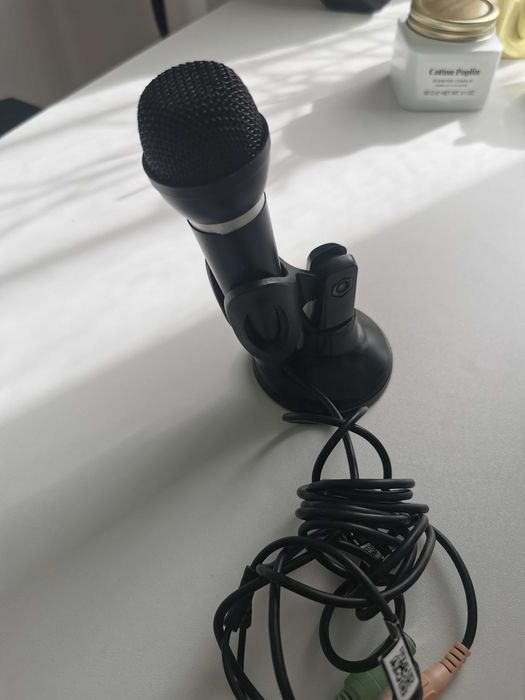 Microfon de birou