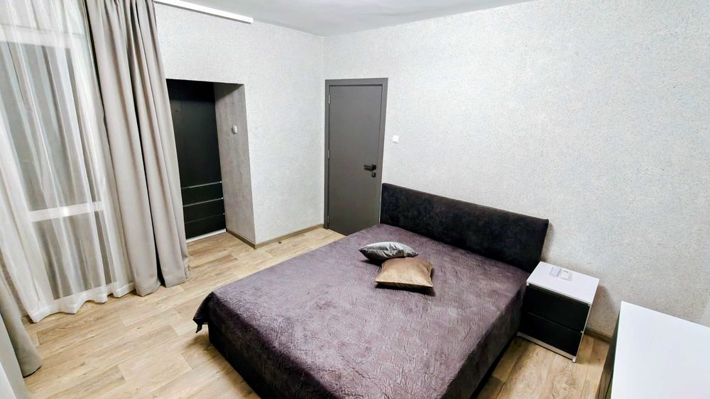 Дава се под наем Четиристаен апартамент в Варна, Левски - 100 кв.м за 900 € - Снимка #2