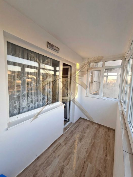 Тристаен апартамент във Възраждане 2! 21936462