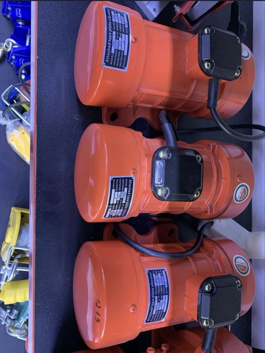 Вибратор площадочный 220V,380V от 0,37квт до 3квт