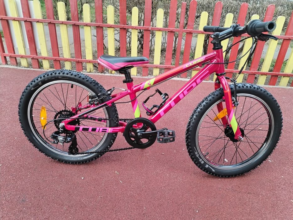 Bicicleta copii Cube roti 20 cadru aluminiu foarte ușoara