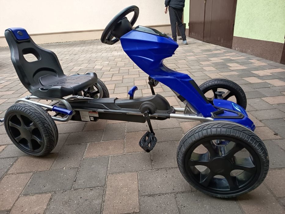Kart cu pedale nou