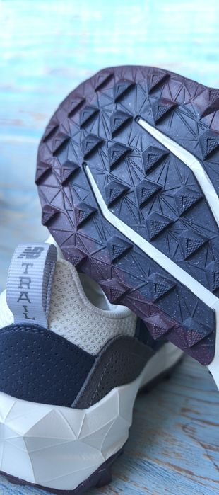 оригинальные кроссы New Balance