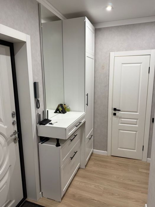 Продам прихожий гарнитур