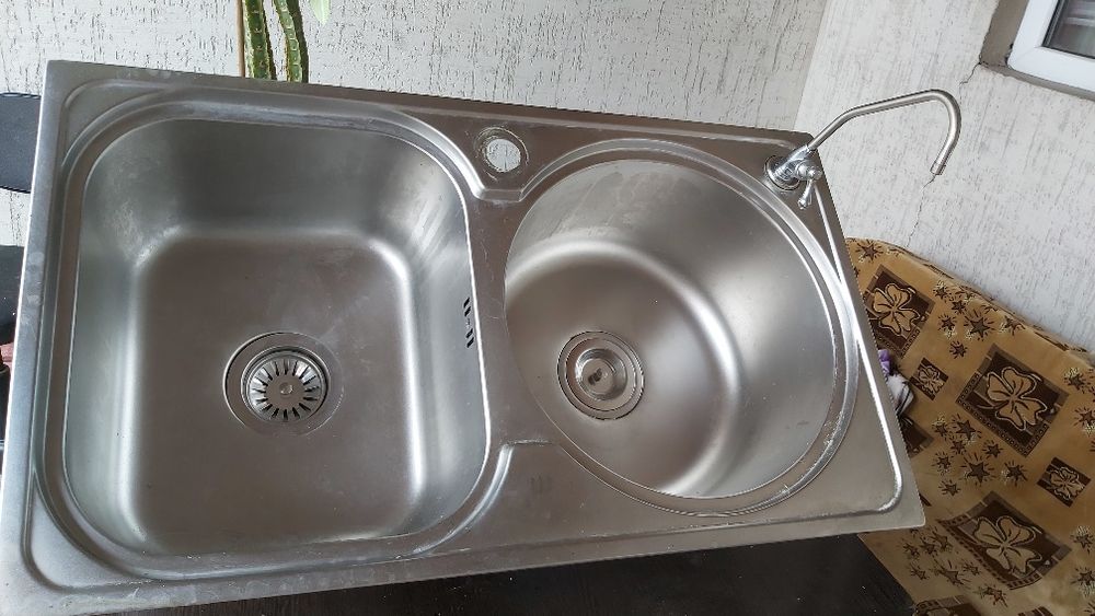 Вытяжка ханса и раковина