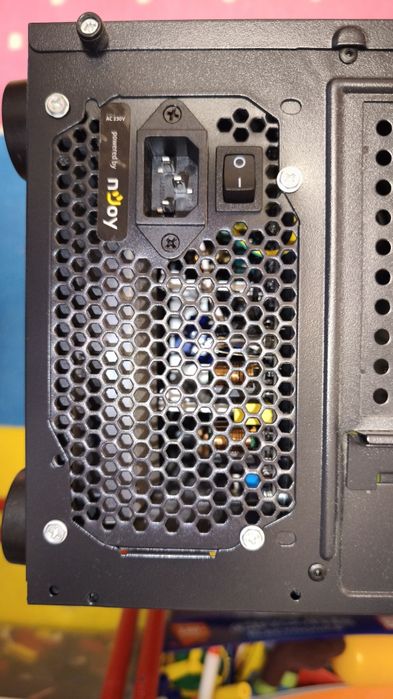 Vand Desktop GAMING AMD Ryzen 5 - 3400G nJoy