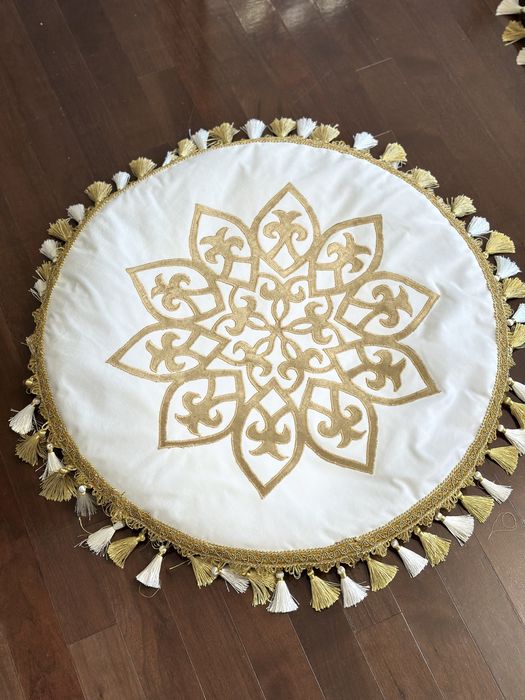 Продам подушку на Сырға салу