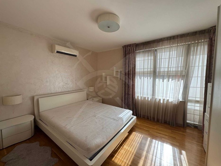 Дава се под наем Тристаен апартамент в Пловдив, Кършияка - 120 кв.м за 797.64 € - Снимка #2