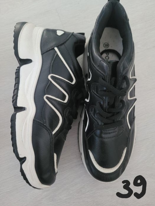 Vând încălțăminte damă 35lei,noi