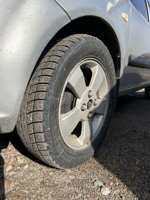 Диск  с зимный резиной