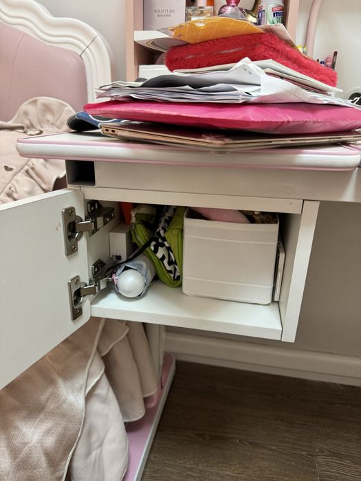 Парта для школьника, растущая для девочек