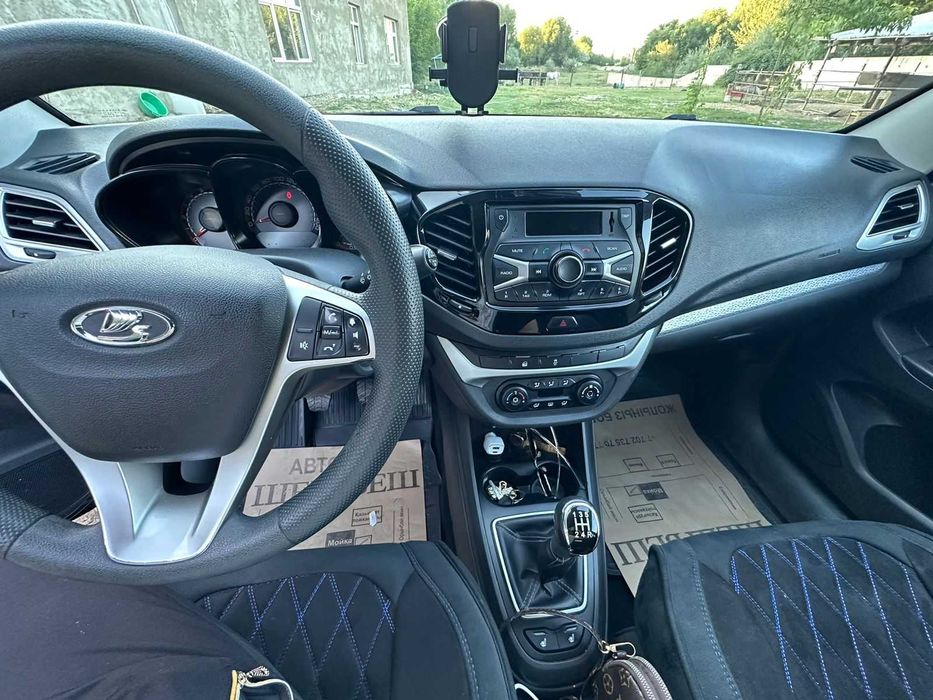 Lada Vesta cross 2021 год