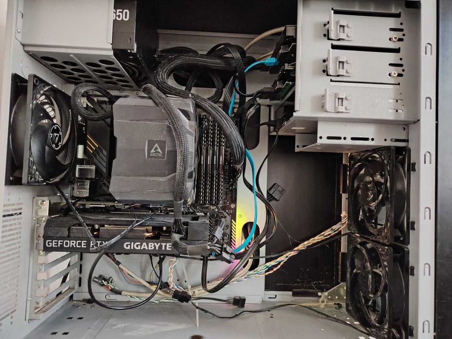 Calulator cu rtx 3060+32 GB rami+3TB stocare