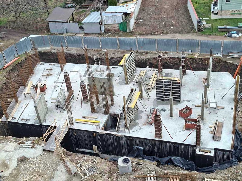 Тристаен апартамент ново строителство Левски