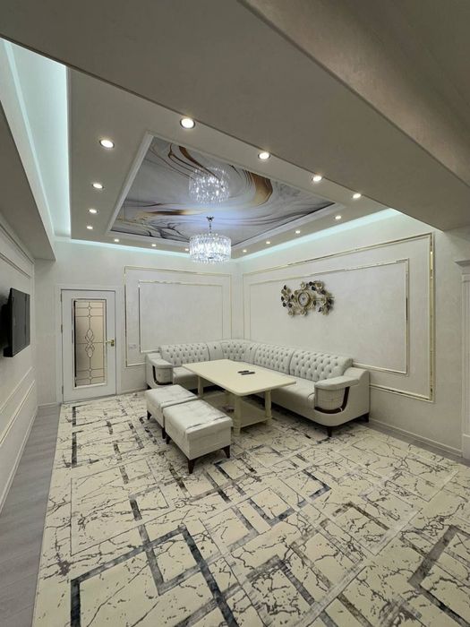 Срочно! Продаётся 3 комнатная квартира на 4 этаже. Без глухих комнат