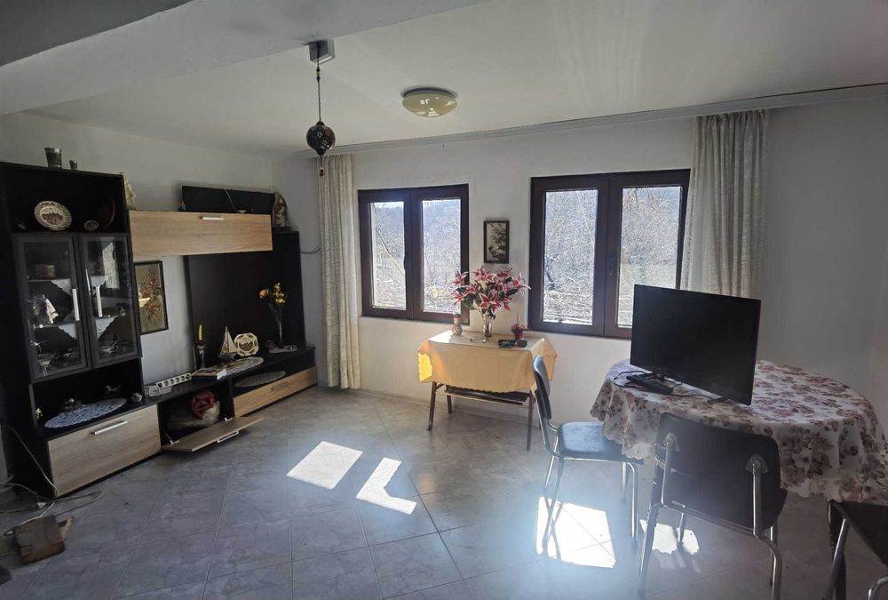 Прекрасна къща в с. Лесичарка