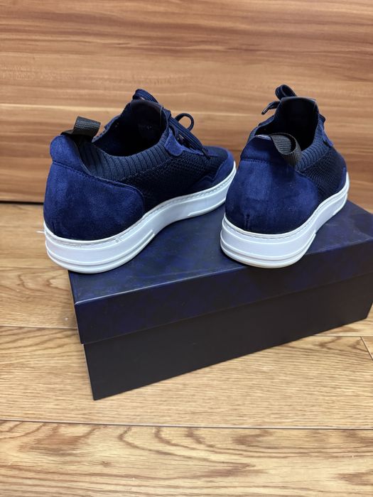 Продам отличные стильные кеды Angello Ruffo