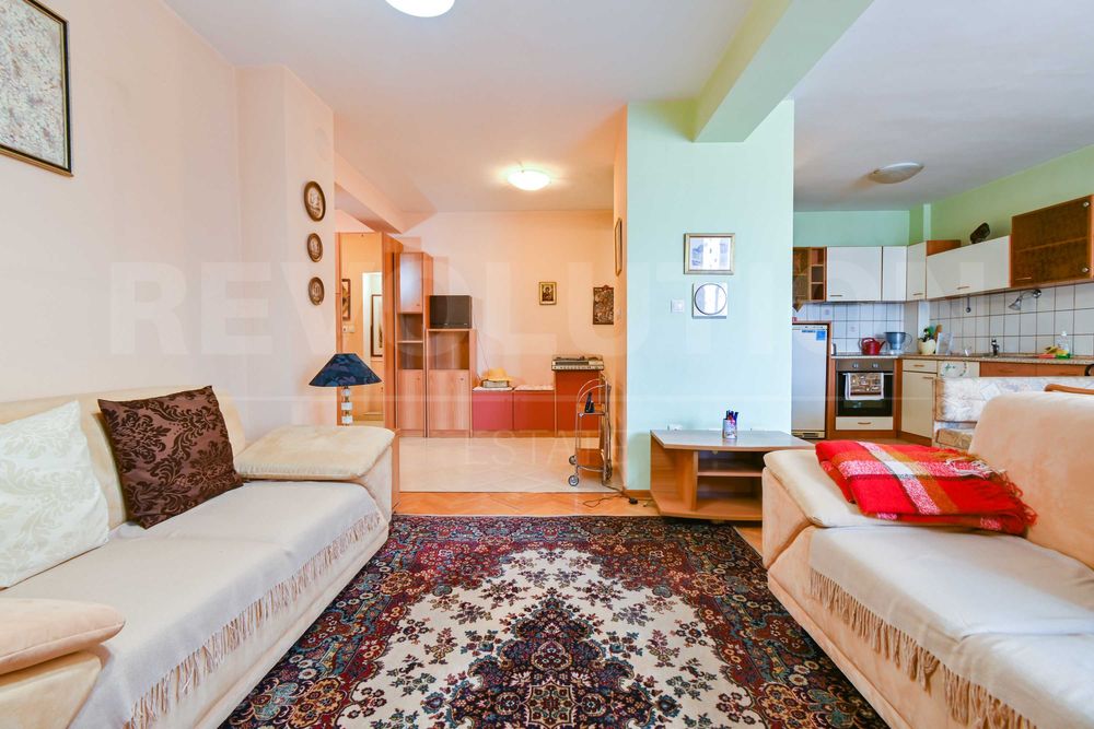 Продава се Двустаен апартамент в София, Студентски град - 80 кв.м за 2938 €/кв.м - Снимка #2