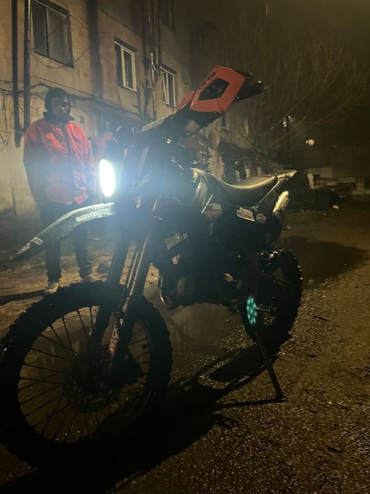 Cros 140cc mai multe detali in privat