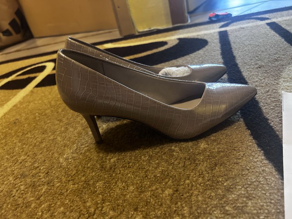 Чисто нови обувки Tamaris