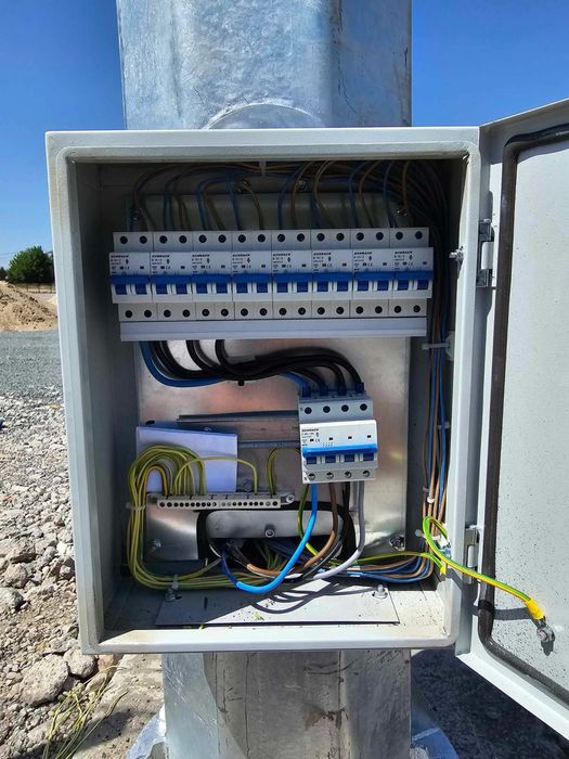 Electrician  reparații rapide / interventii