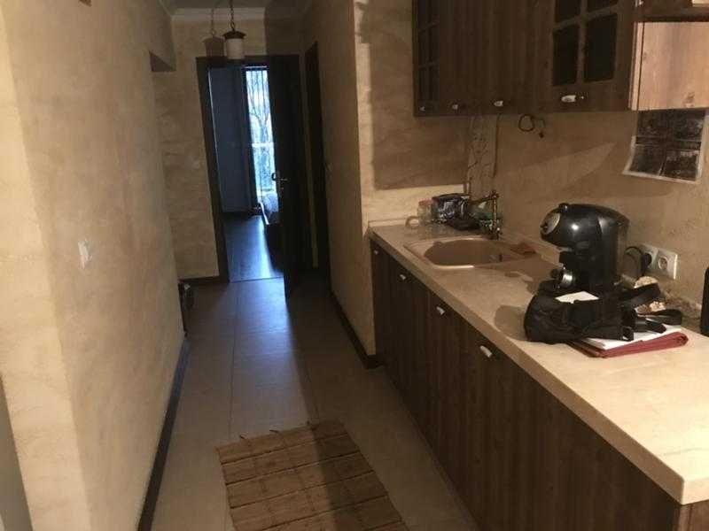 Дава се под наем Тристаен апартамент в Бургас, Център - 97 кв.м за 306 € - Снимка #9