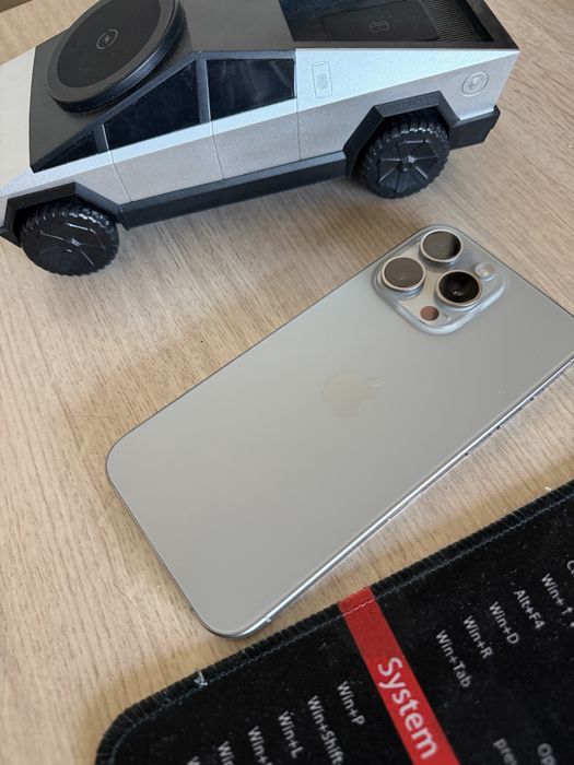 IPdone 15 PRO MAX 256 GB natural titanium
