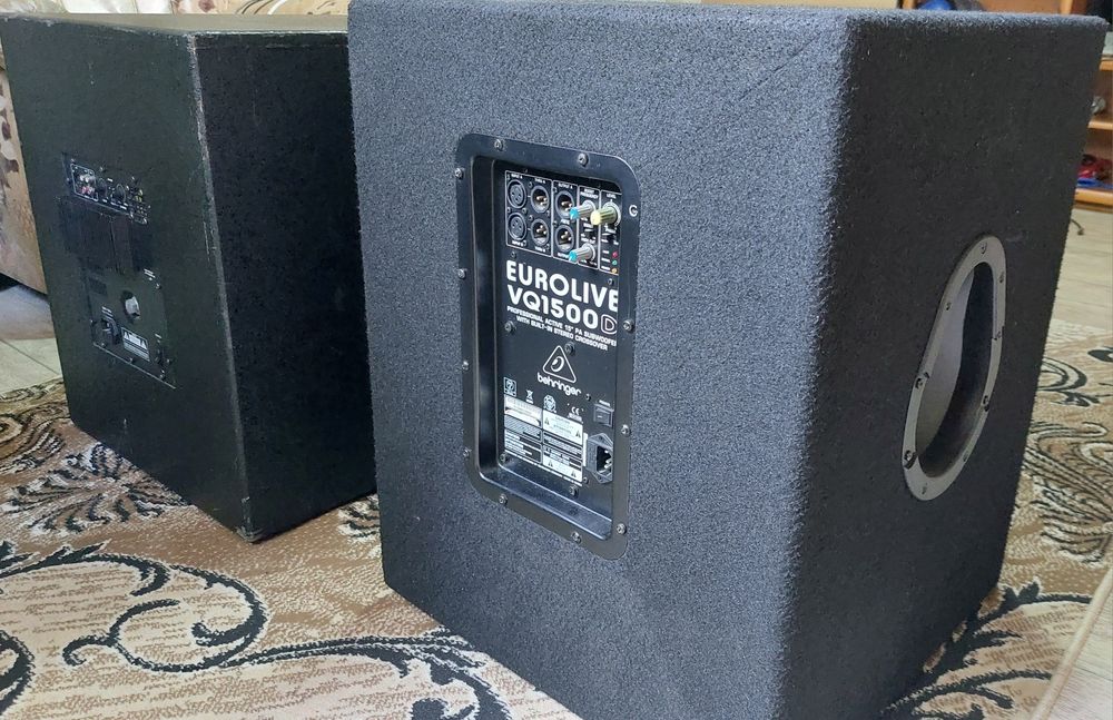 Активные сабвуферы Behringer и Croyal Audio