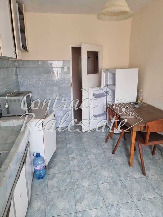 Продава се Четиристаен апартамент в Варна, Възраждане 1 - 117 кв.м за 1599 €/кв.м - Снимка #4