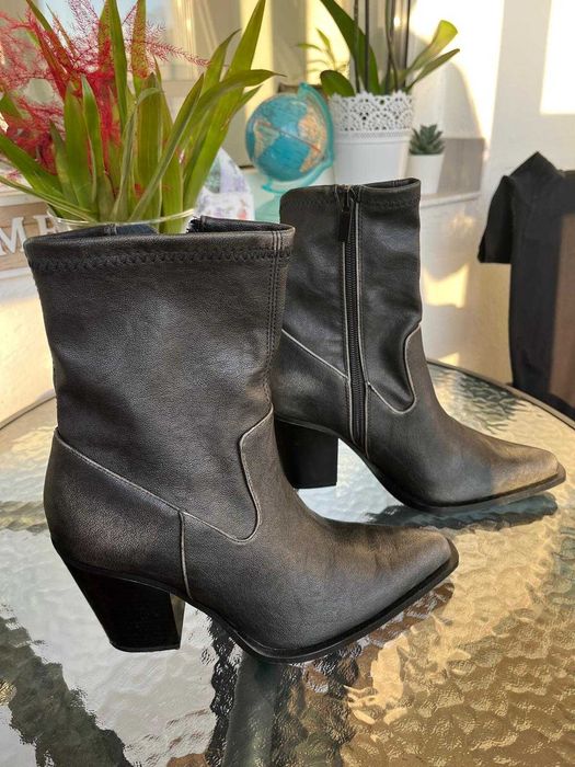 Ciocate Botine Stradivarius 36