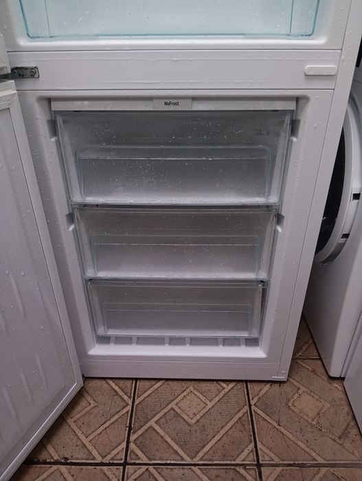 Комбинирсн  хладилник с фризер Liebherr с 2 години Гаранция!